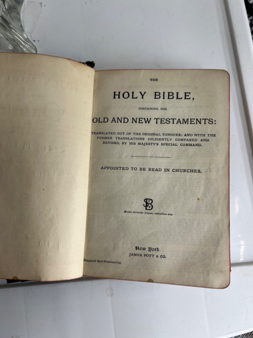 1910 Leather Holy Bible - Picture 6 of 7